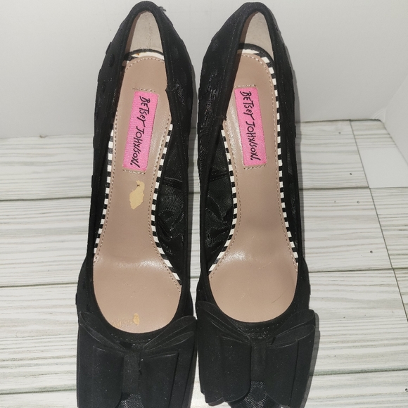 Betsey Johnson Ribbon Heels - Picture 4 of 10